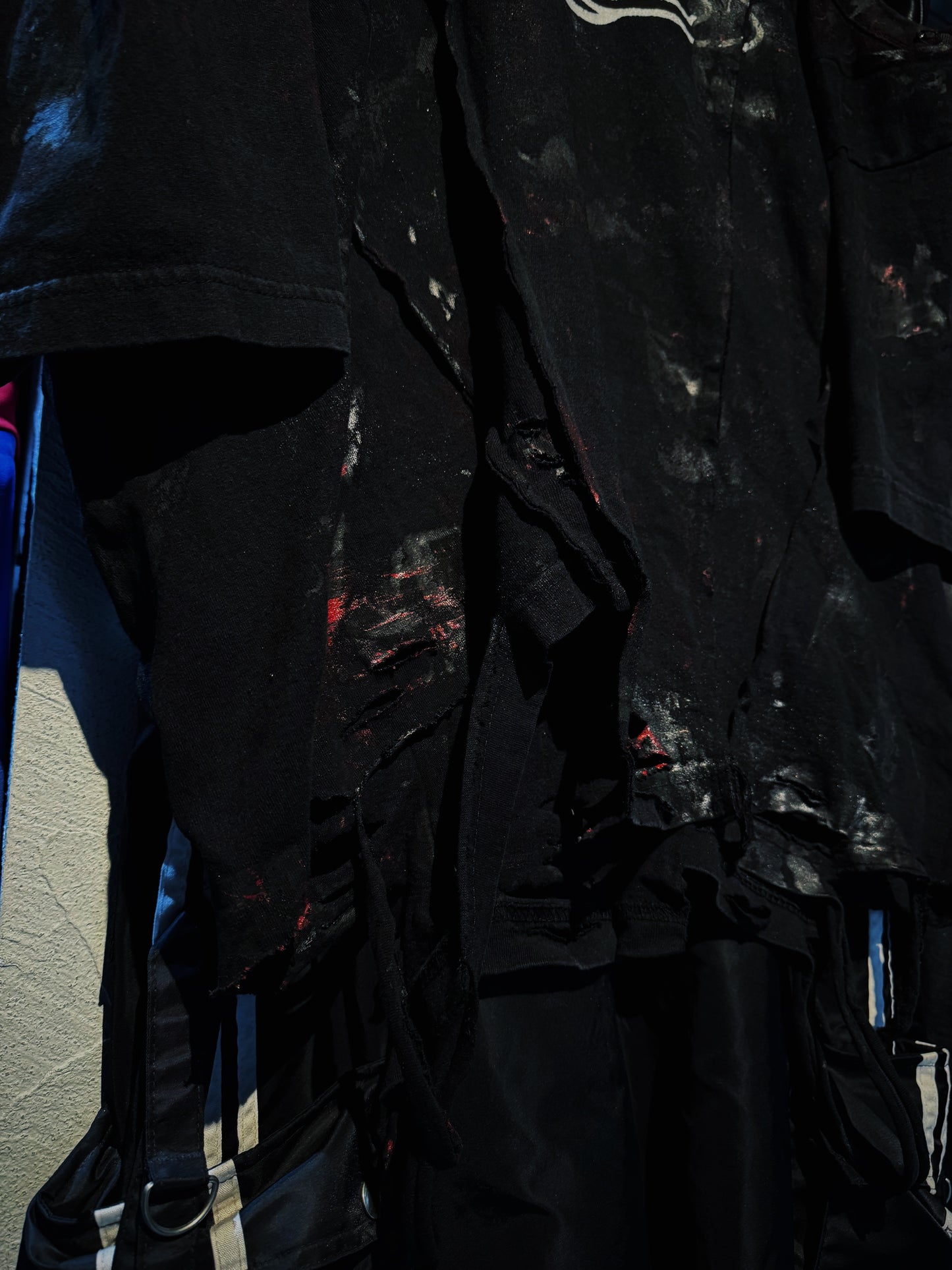 "vivid notes"The Anarchist's Layered Orbit black T-shirt