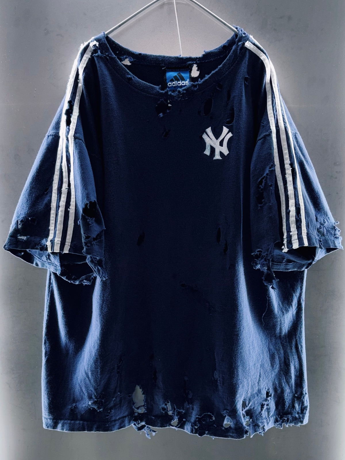 special AYNE Original vintage adidas "boro" Re:make Tee