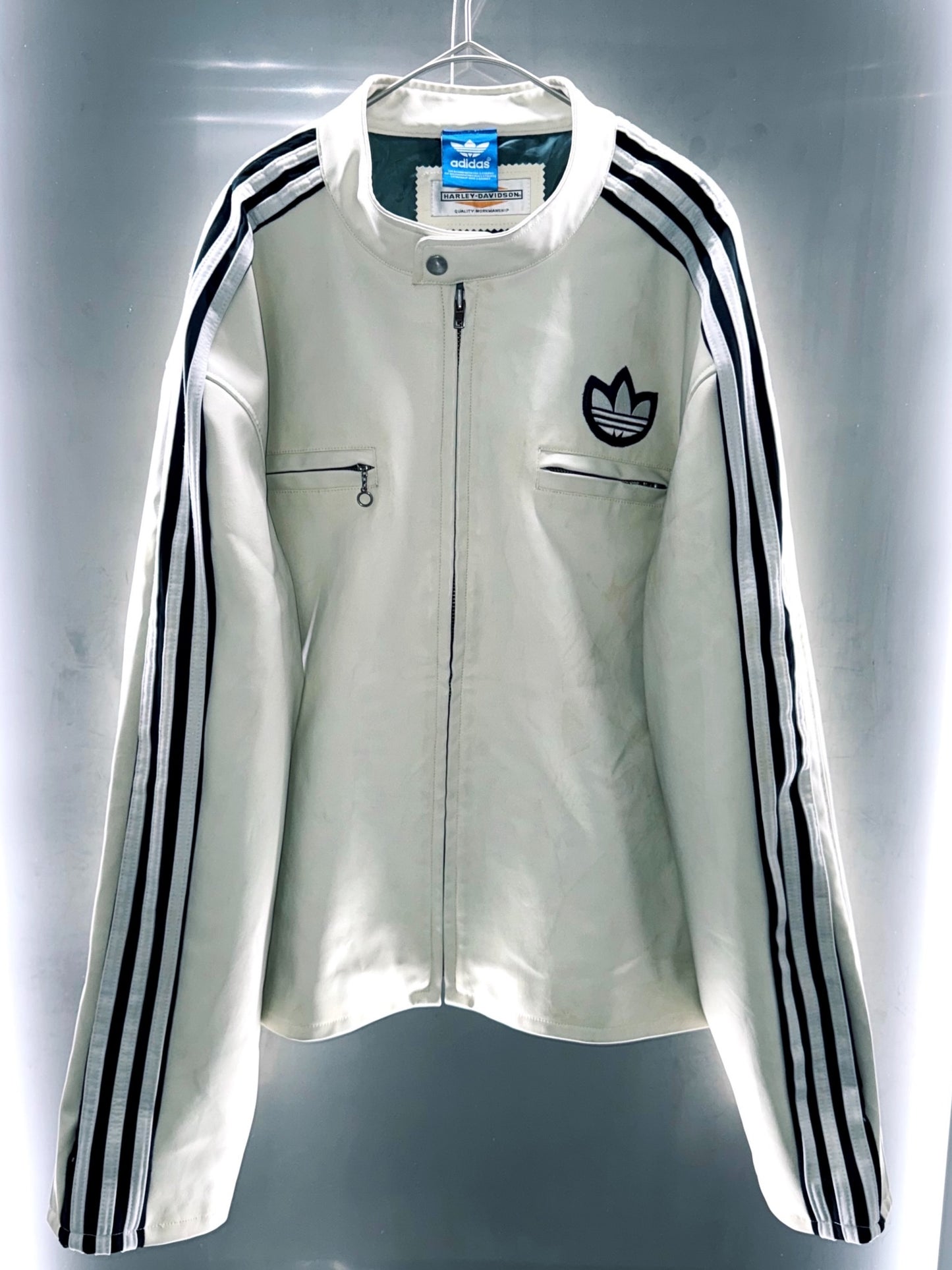 special "original re:meke" vintage
"adidas"× vintage single riders leather jacket three strip edition