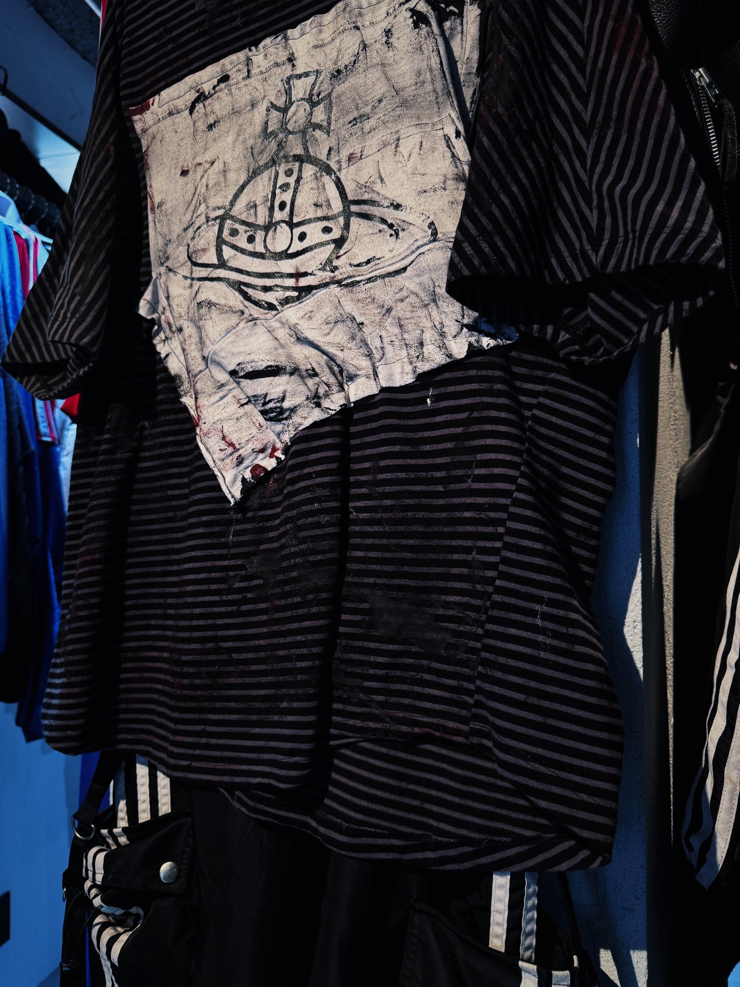 "vivid notes"The Anarchist's Layered Orbit T-shirt