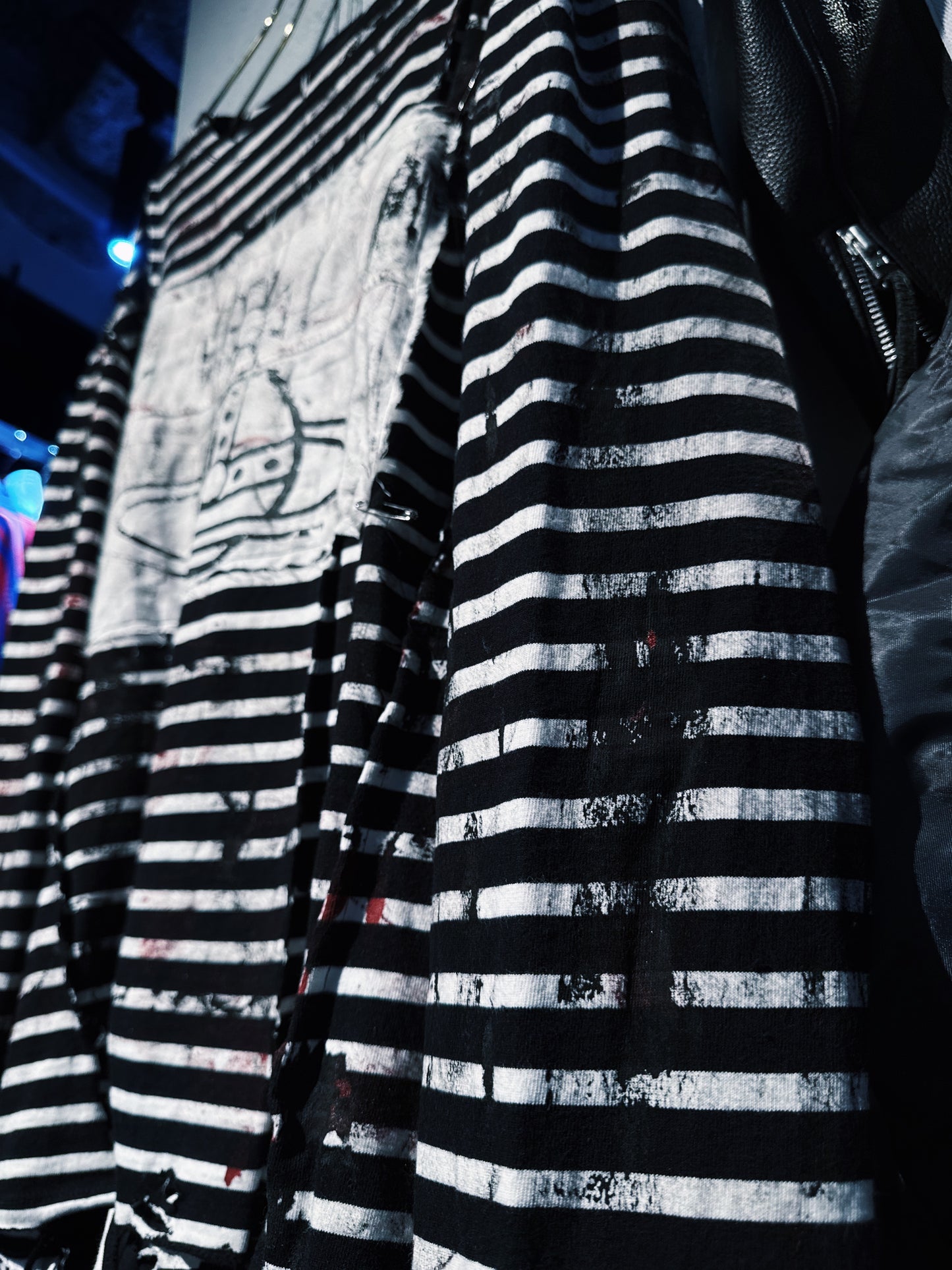 "vivid notes"The Anarchist's Layered Orbit border long sleeve T shirt