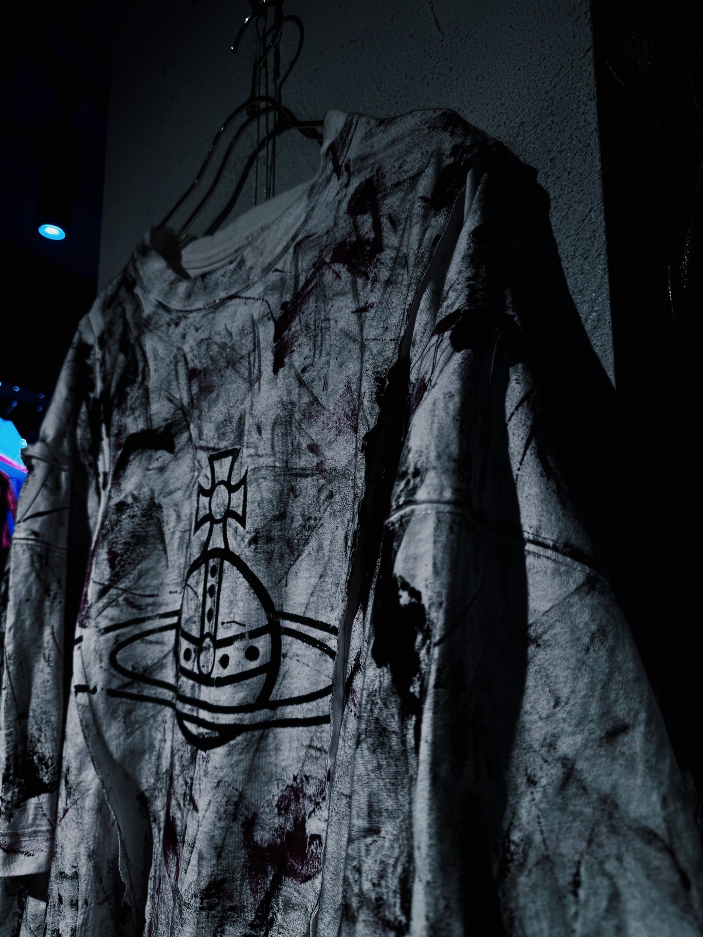 "vivid notes"The Anarchist's Layered Orbit T-shirt