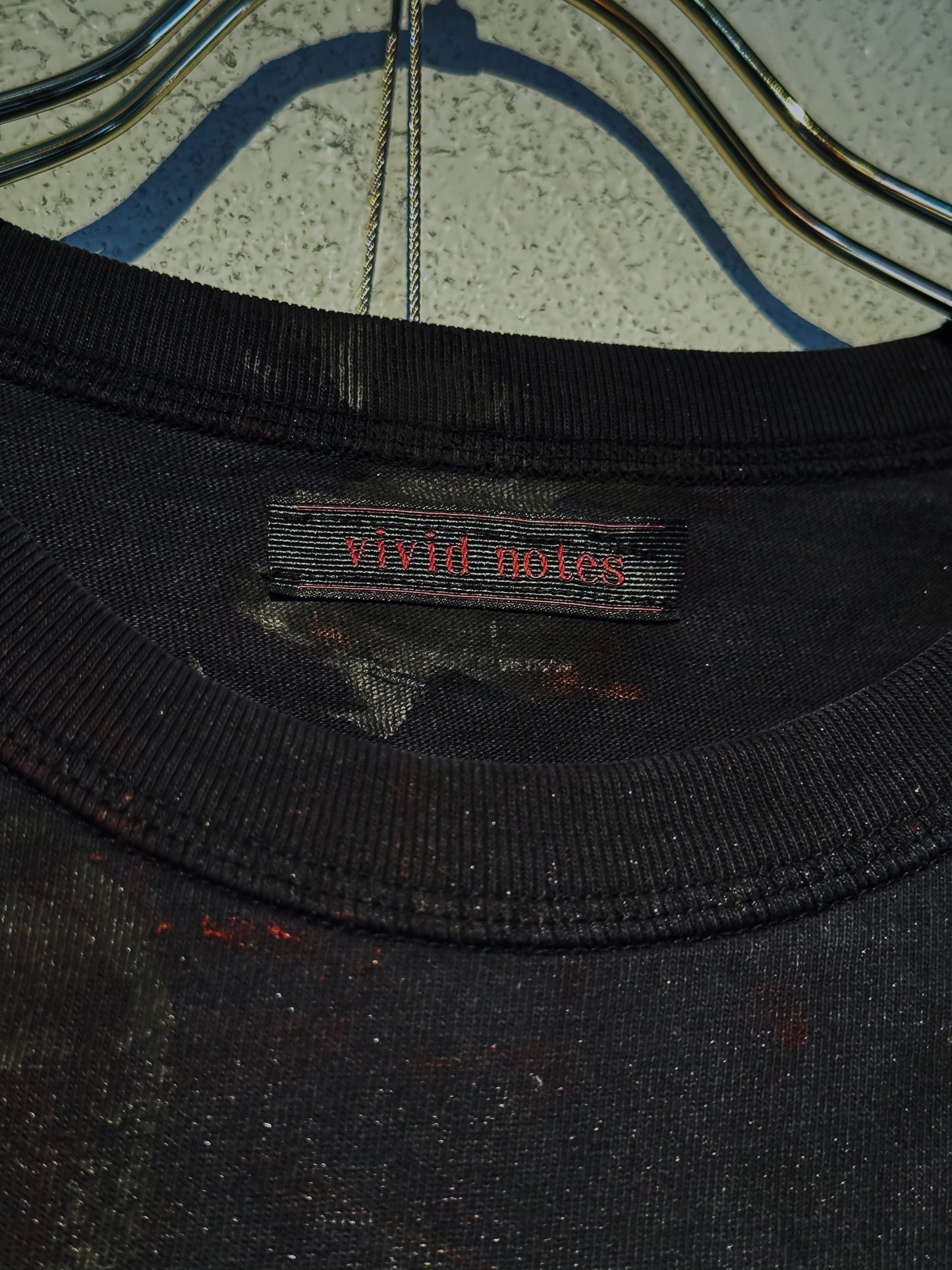"vivid notes"The Anarchist's Layered Orbit black T-shirt