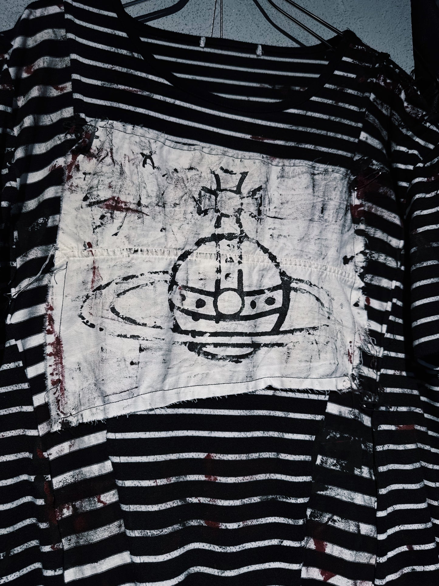 "vivid notes"The Anarchist's Layered Orbit T-shirt