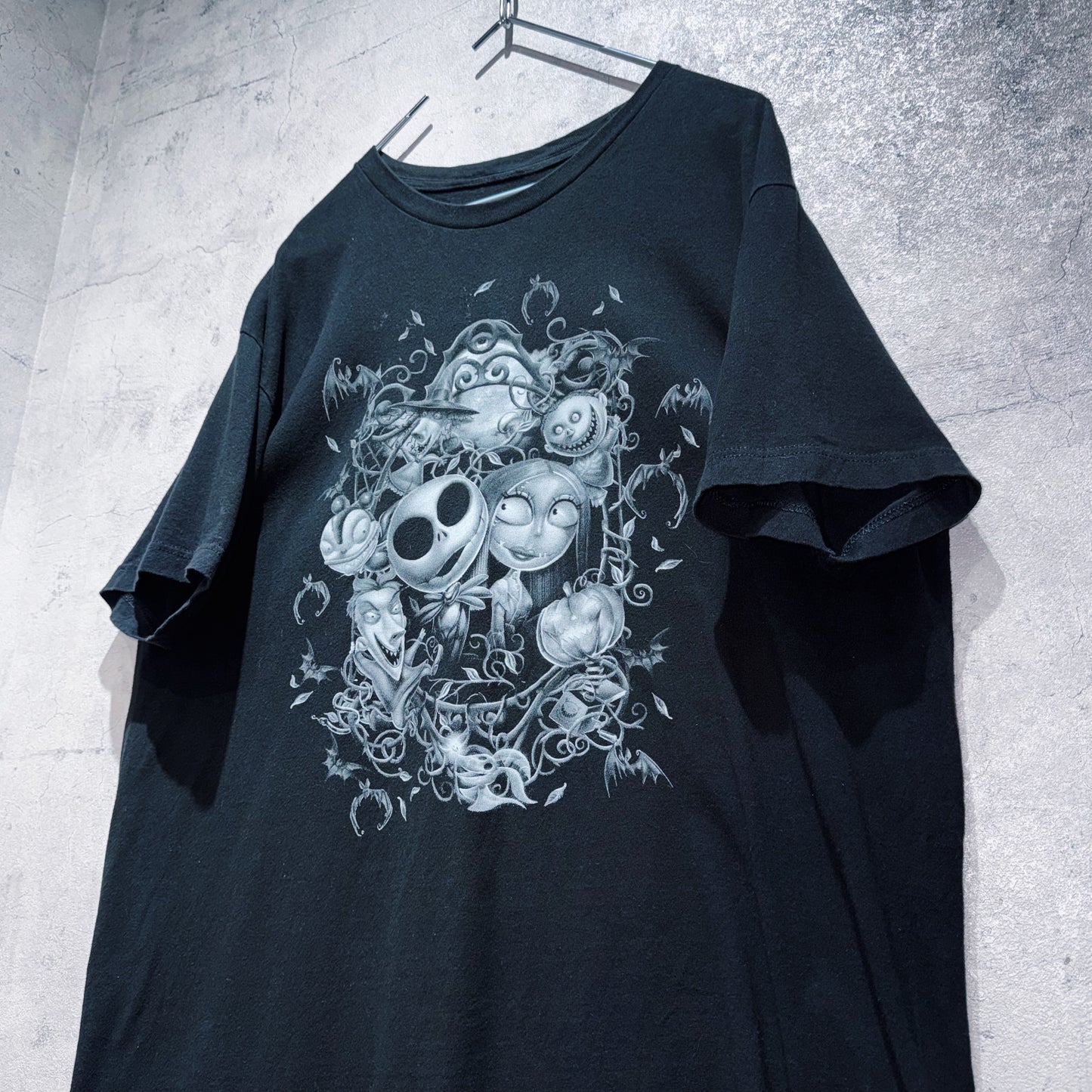 "Nightmare before Christmas"characters graphic print design T shirt