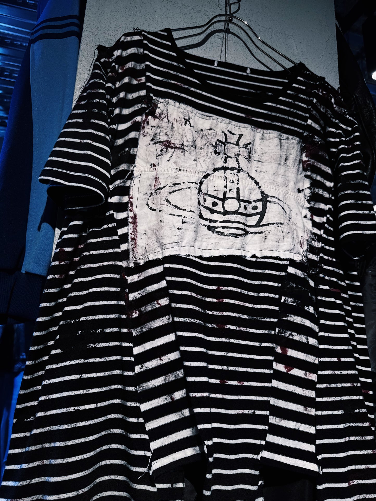 "vivid notes"The Anarchist's Layered Orbit T-shirt