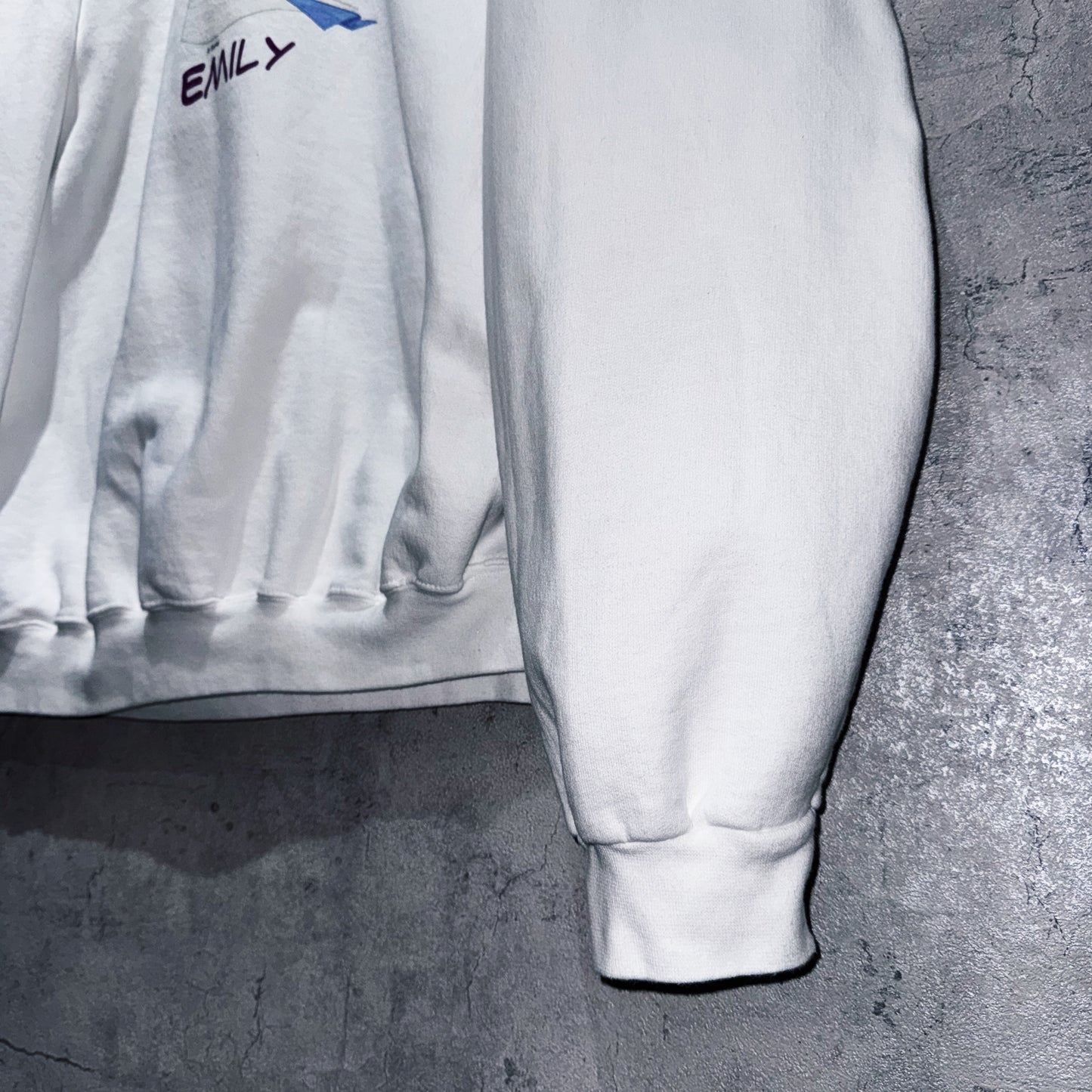 90's"MULAN"single print design pullover sweat