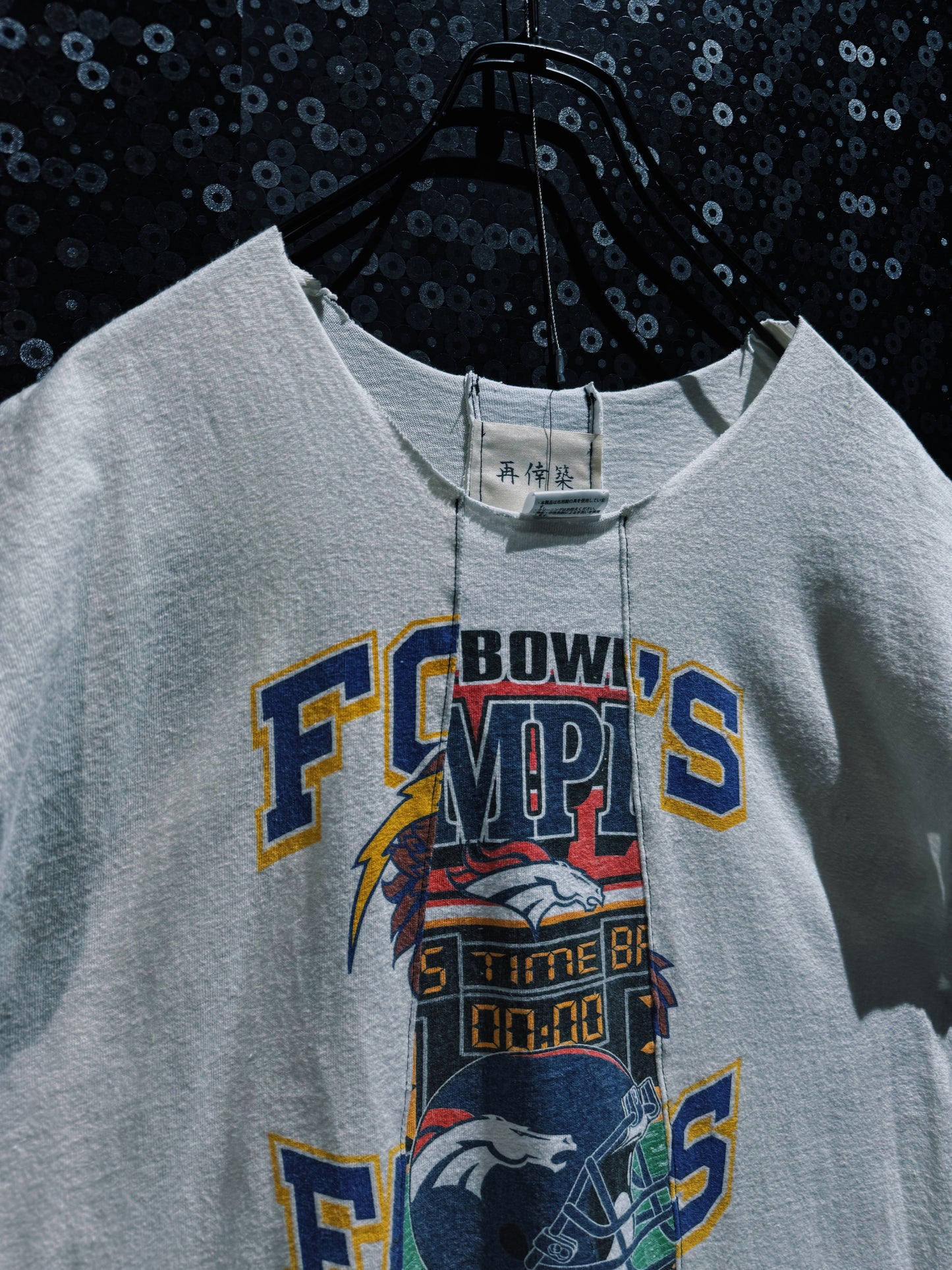 【ÆIEM】再倖築 “Split Championship” Docking No Sleeve T-shirt