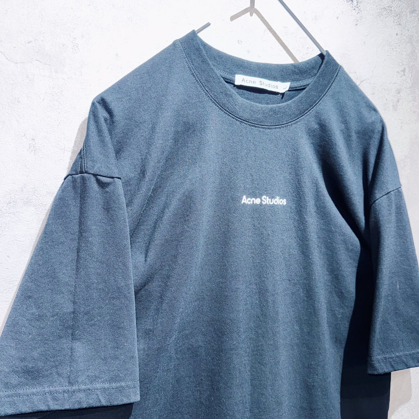 "Acne Studios"logo graphic print design T shirt