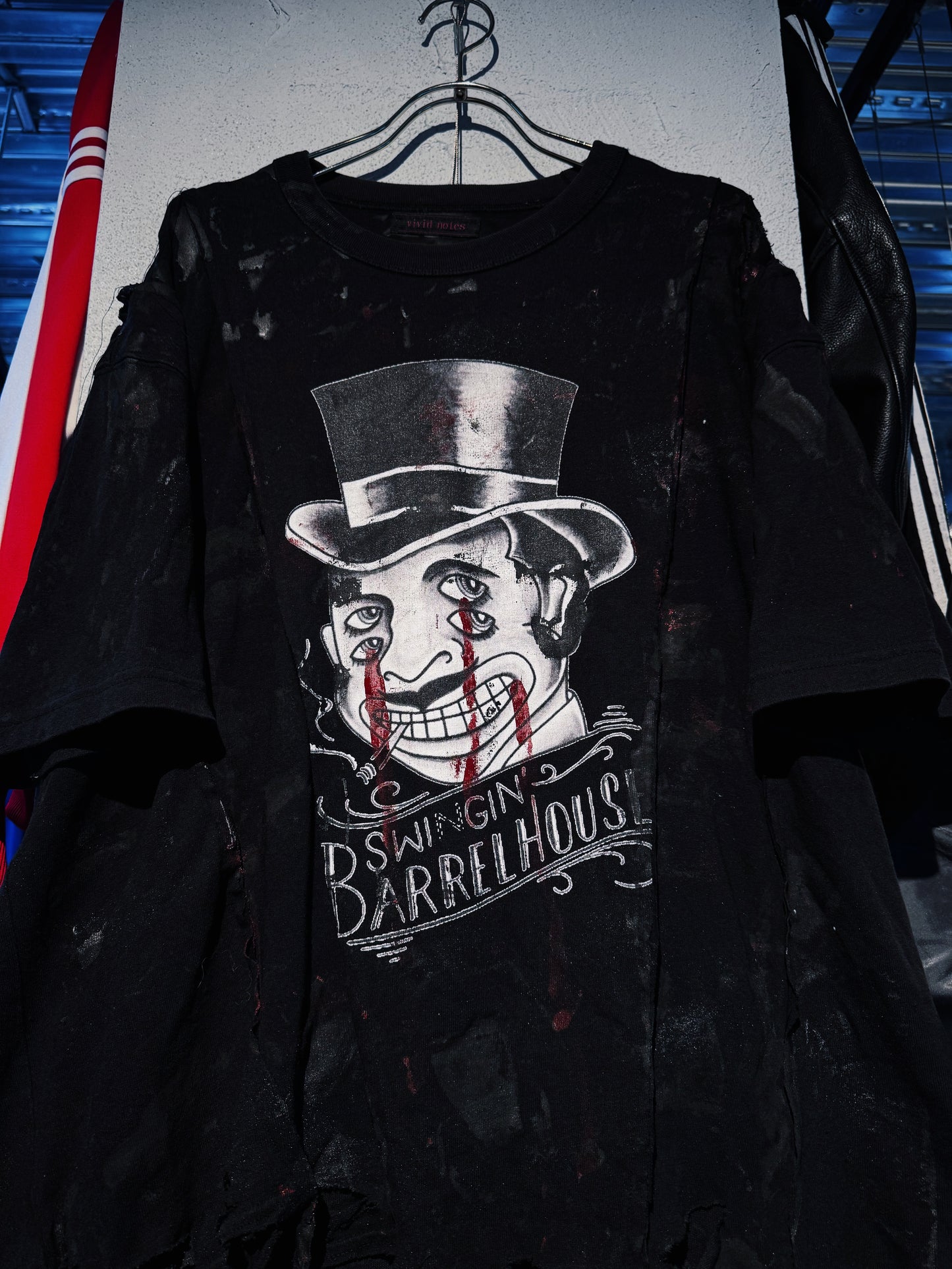 "vivid notes"graphic print coating design Layered T-shirt