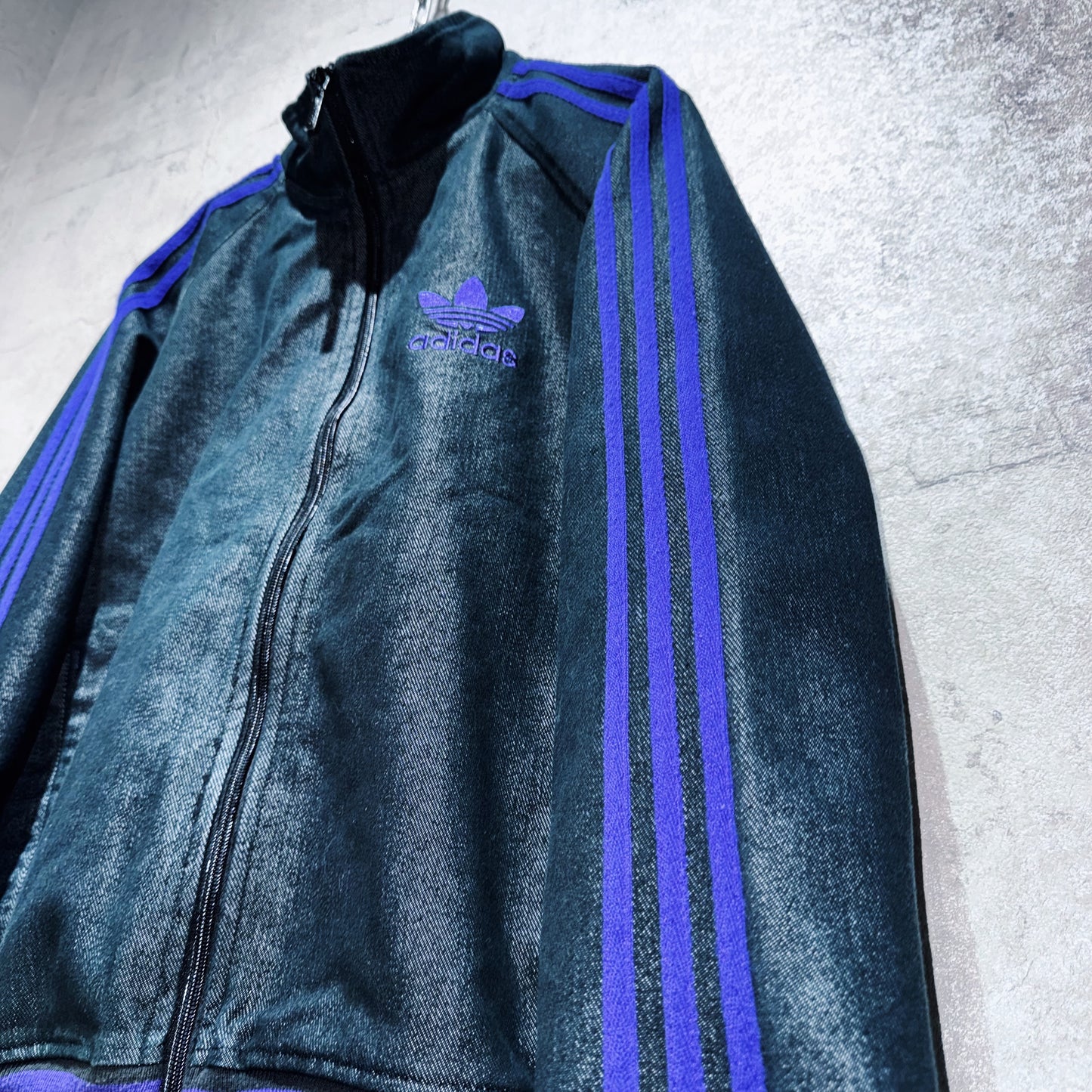 special"ADIDAS"denim material stand neck track jacket