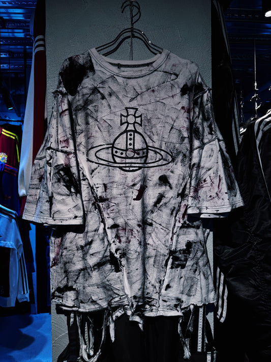 "vivid notes"The Anarchist's Layered Orbit T-shirt