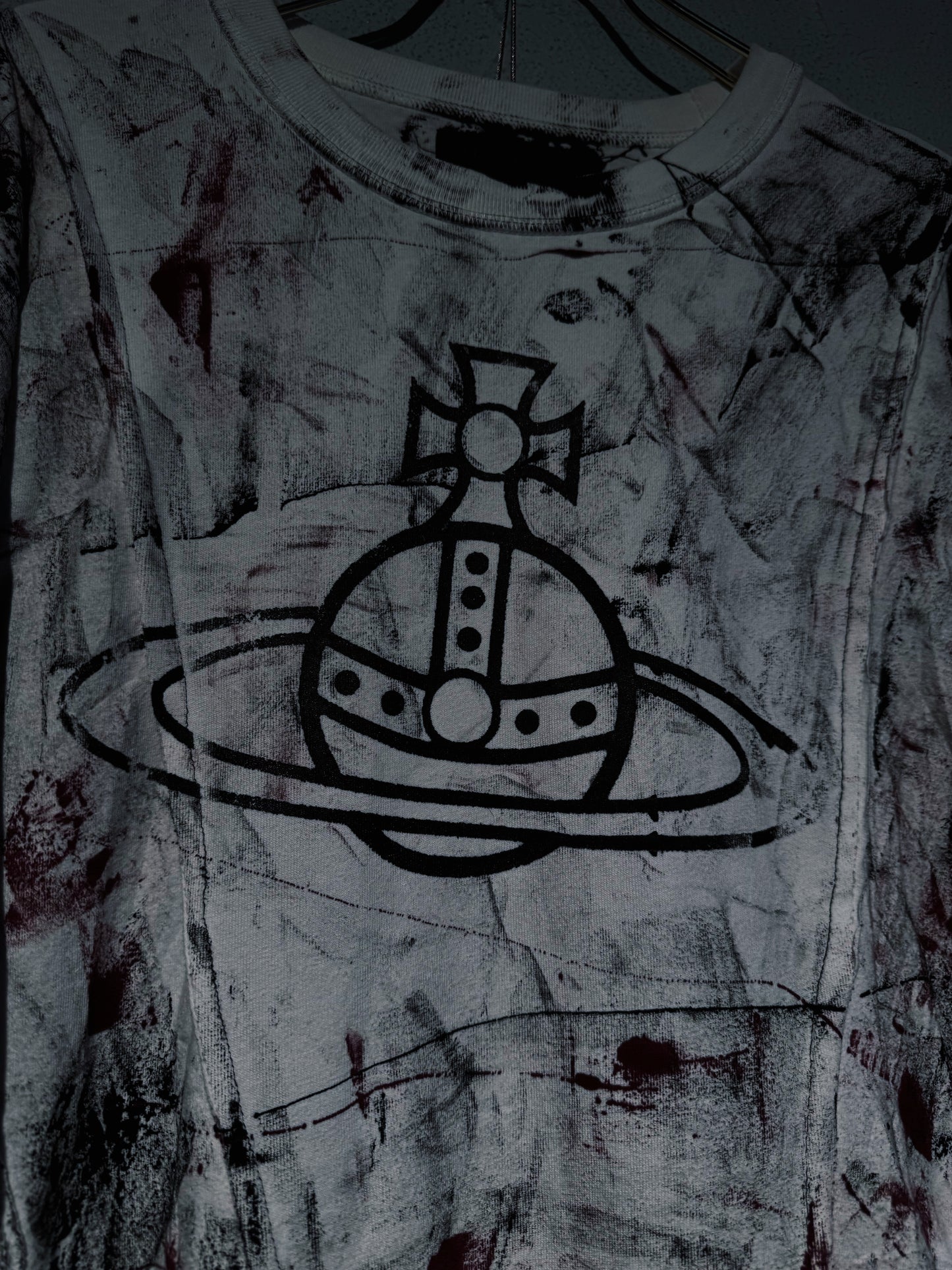 "vivid notes"The Anarchist's Layered Orbit T-shirt