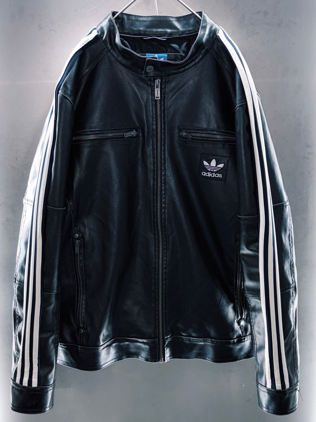 special "original re:meke" vintage
"adidas"× vintage leather jacket three strip edition