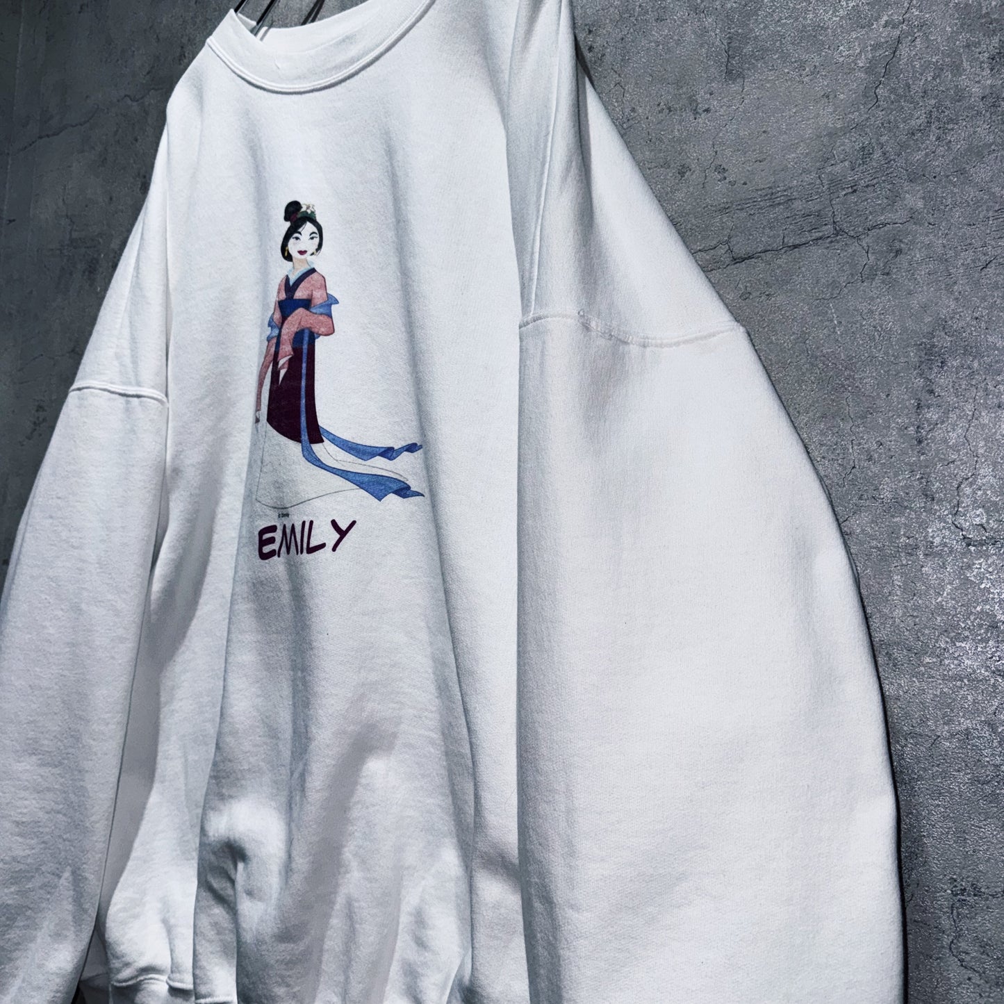90's"MULAN"single print design pullover sweat