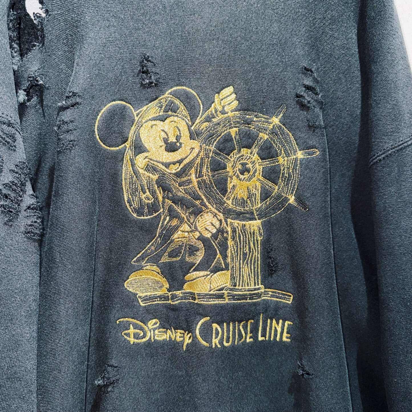 00's"Disney CRUISE LINE"embroidery design boro custom sweat