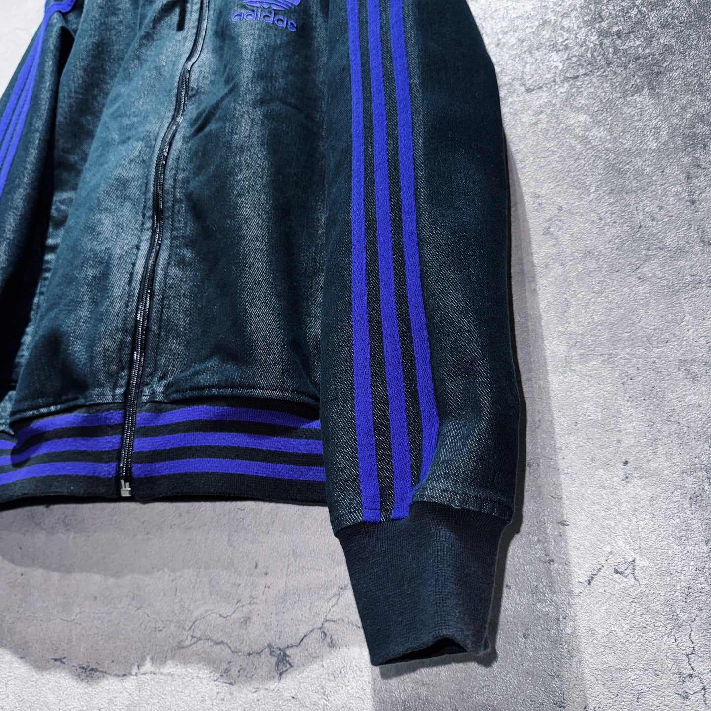 special"ADIDAS"denim material stand neck track jacket
