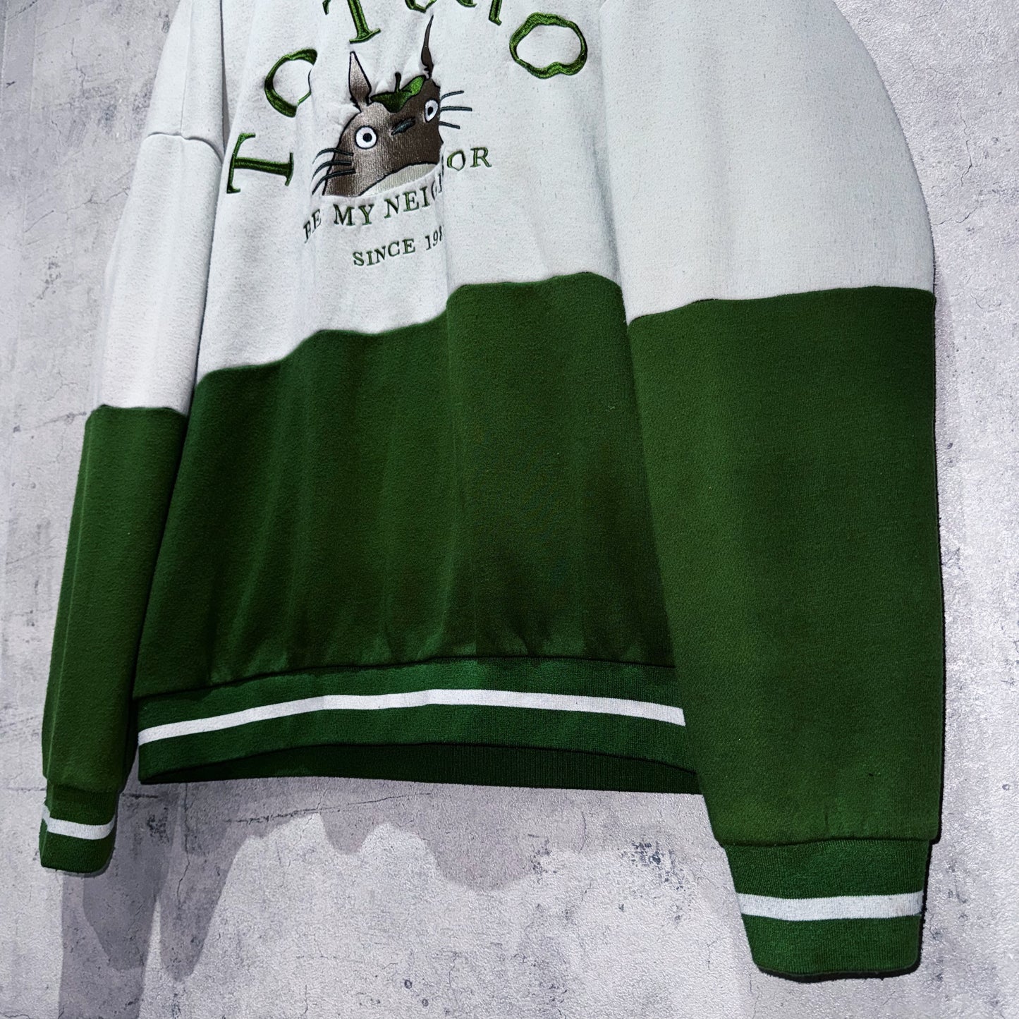 Studio Ghibli"My Neighbor Totoro"embroidery design pullover sweat