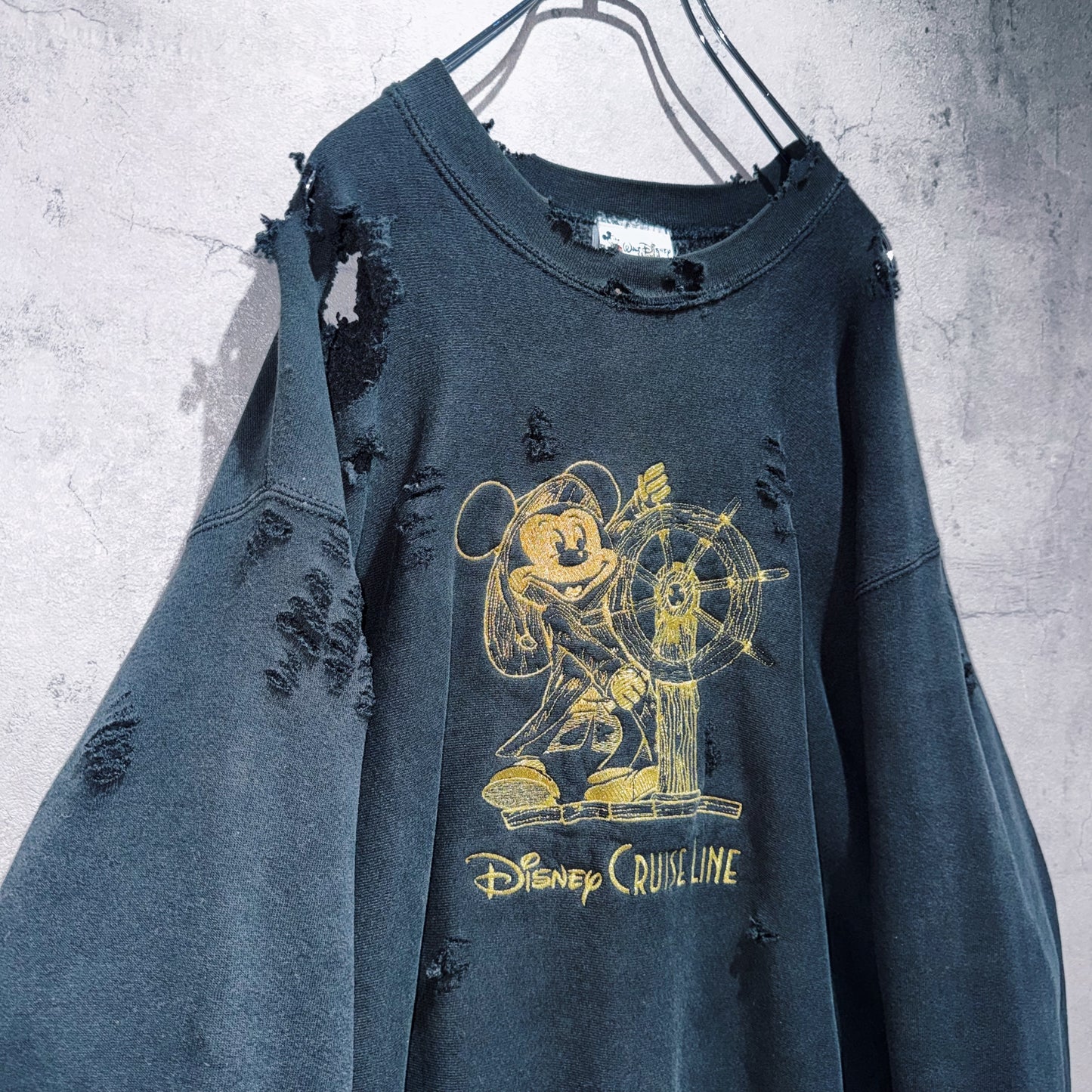 00's"Disney CRUISE LINE"embroidery design boro custom sweat