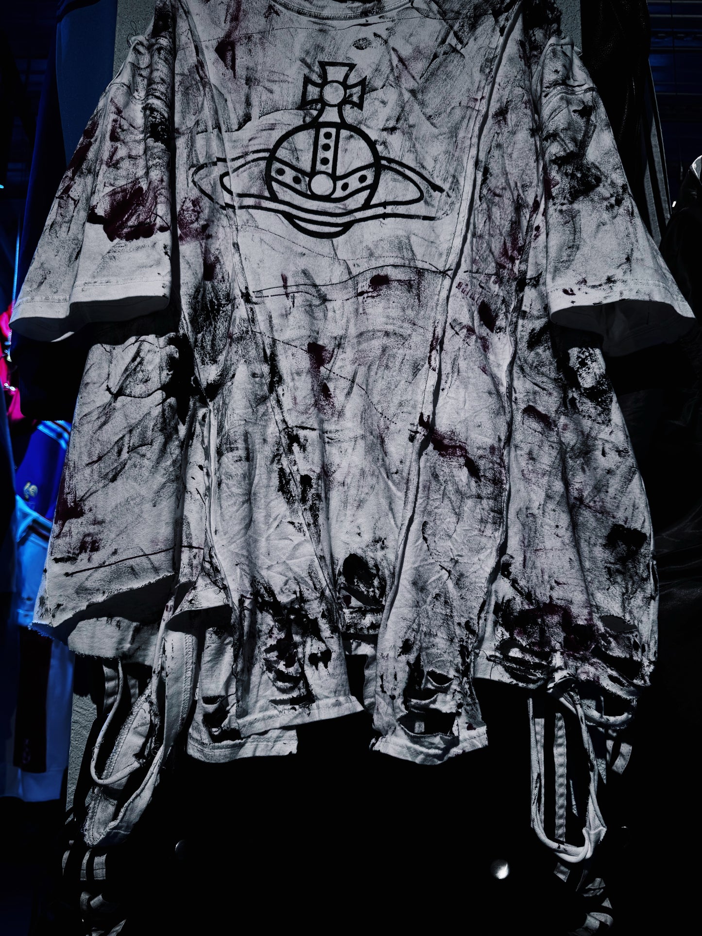 "vivid notes"The Anarchist's Layered Orbit T-shirt