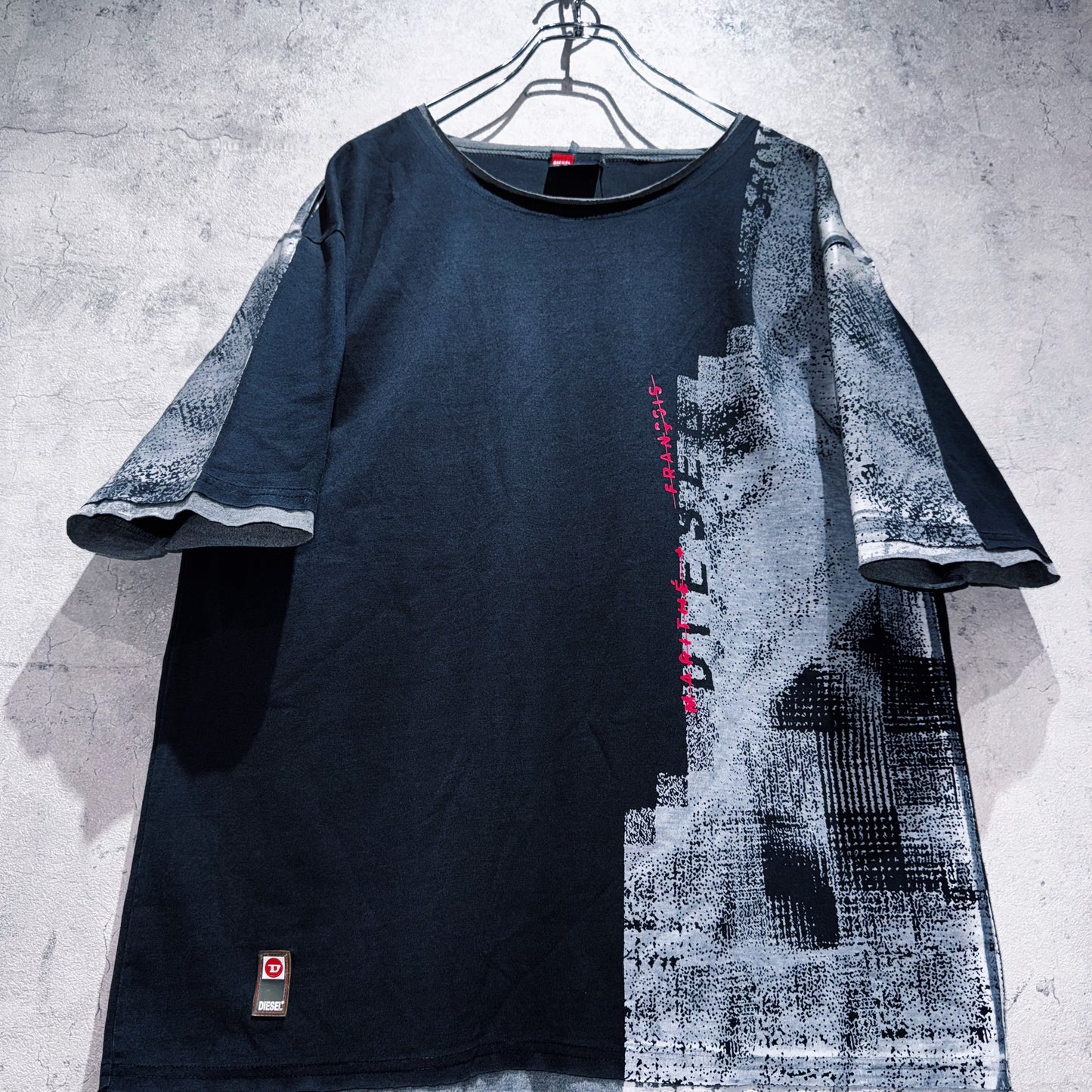 "DIESEL"coating like design box silhouette T shirt