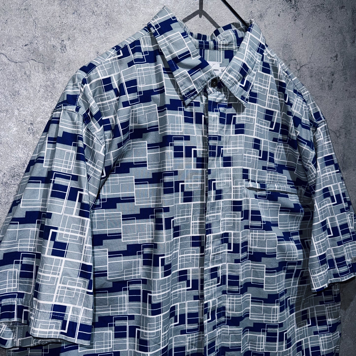 "Calvin Klein"all over pattern short sleeve shirt