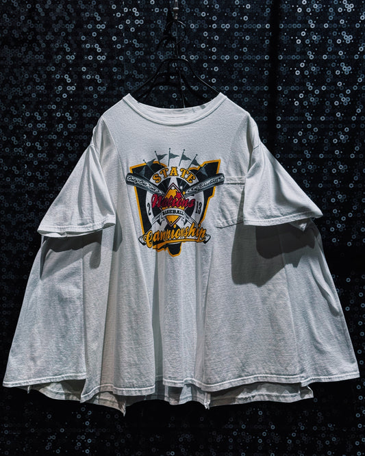 【ÆIEM】再倖築 “Expansion Championship” Big Silhouette Docking T-Shirt