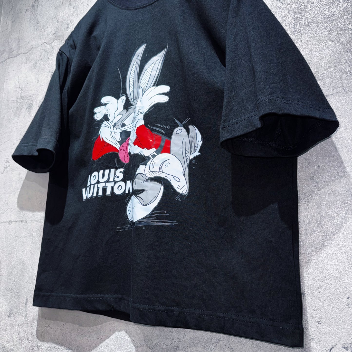 "LOUIS VUITTON"BUGS BUNNY graphic design bootleg T shirt