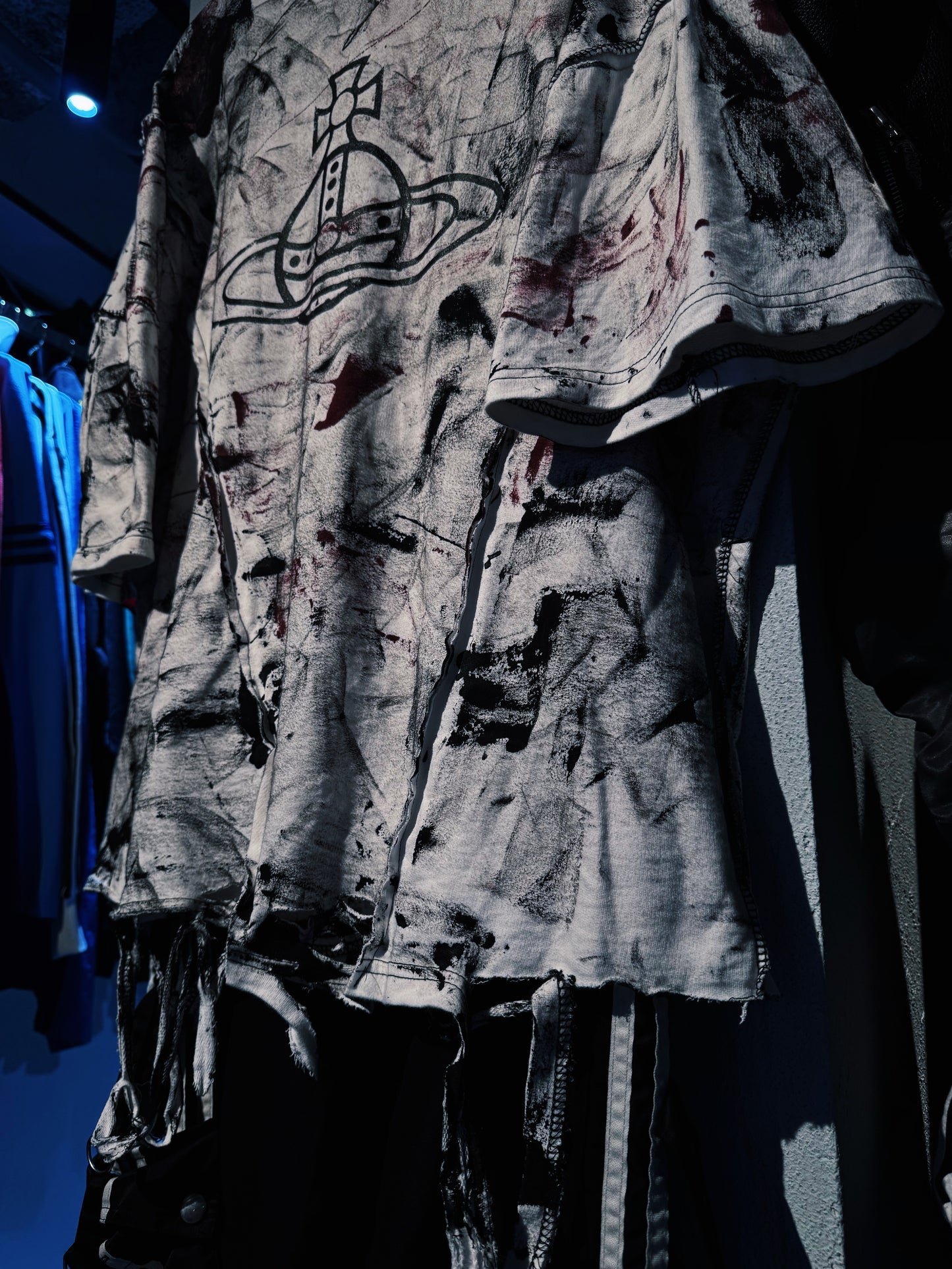 "vivid notes"The Anarchist's Layered Orbit T-shirt