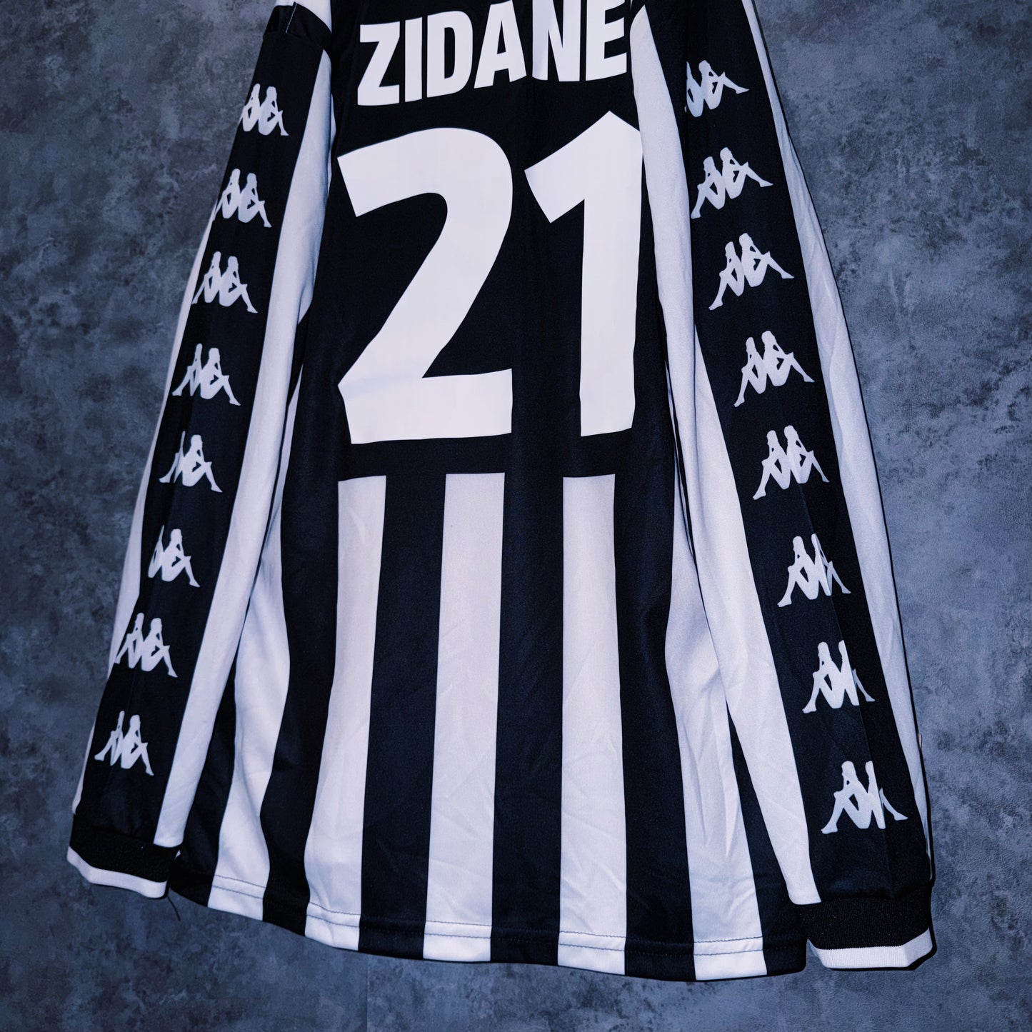 【doppio】90’s vintage “Juventus”No.21” Zidane” long sleeve game shirt