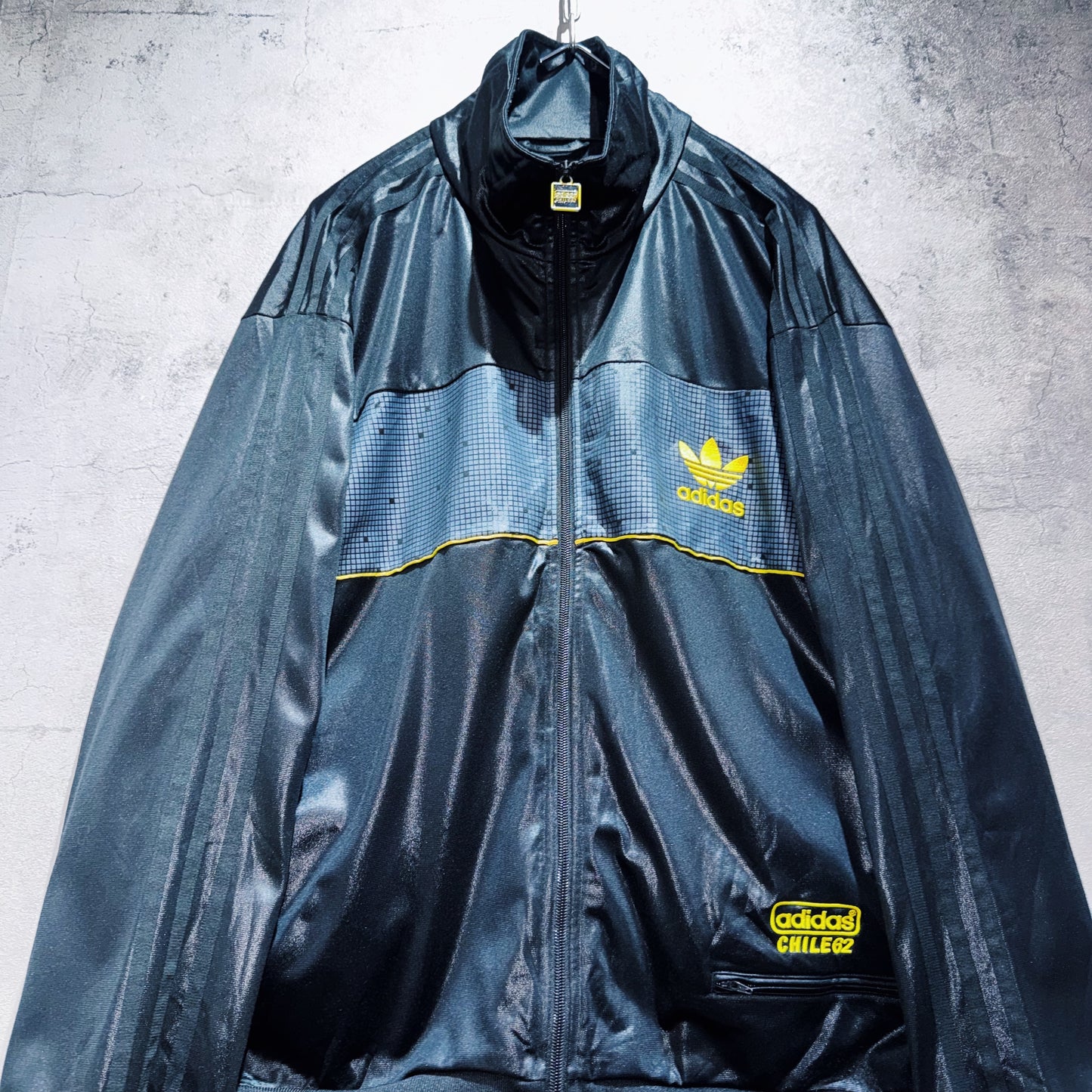 "ADIDAS Originals CHILE62”Trefoil design track jacket