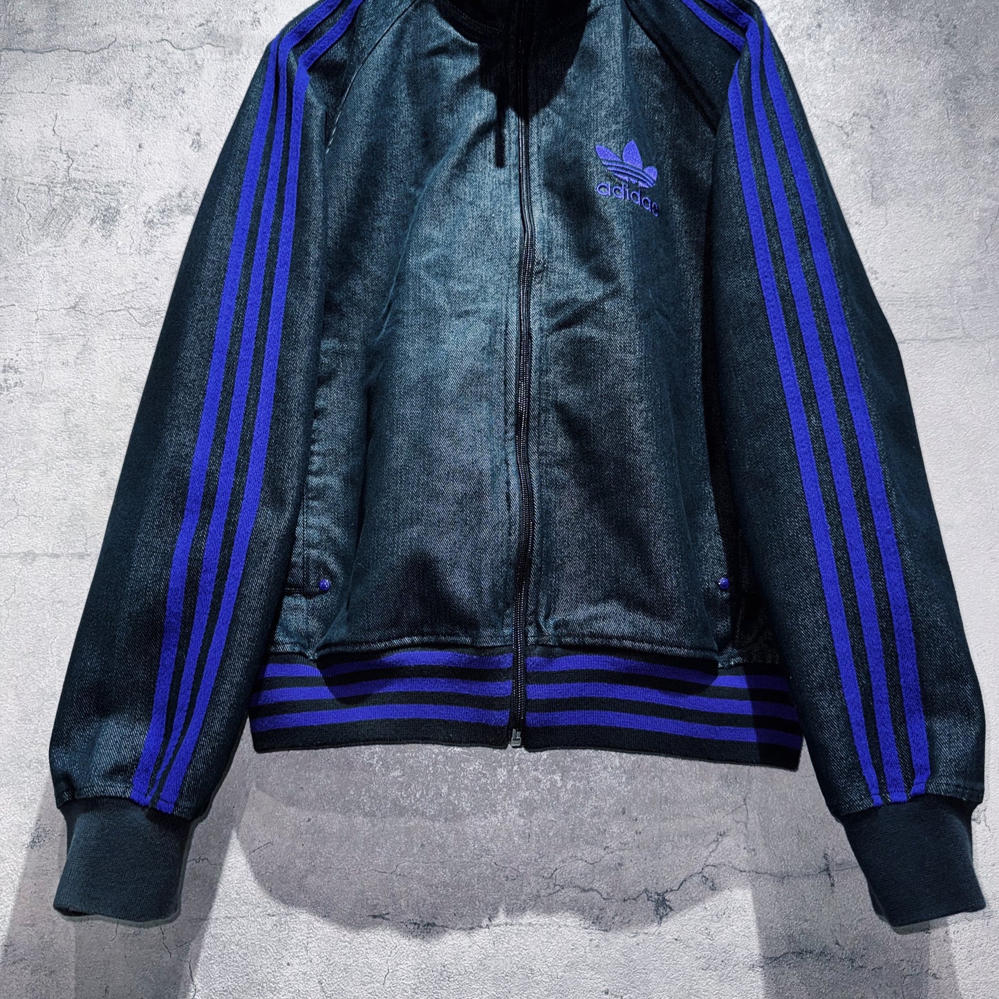 special"ADIDAS"denim material stand neck track jacket