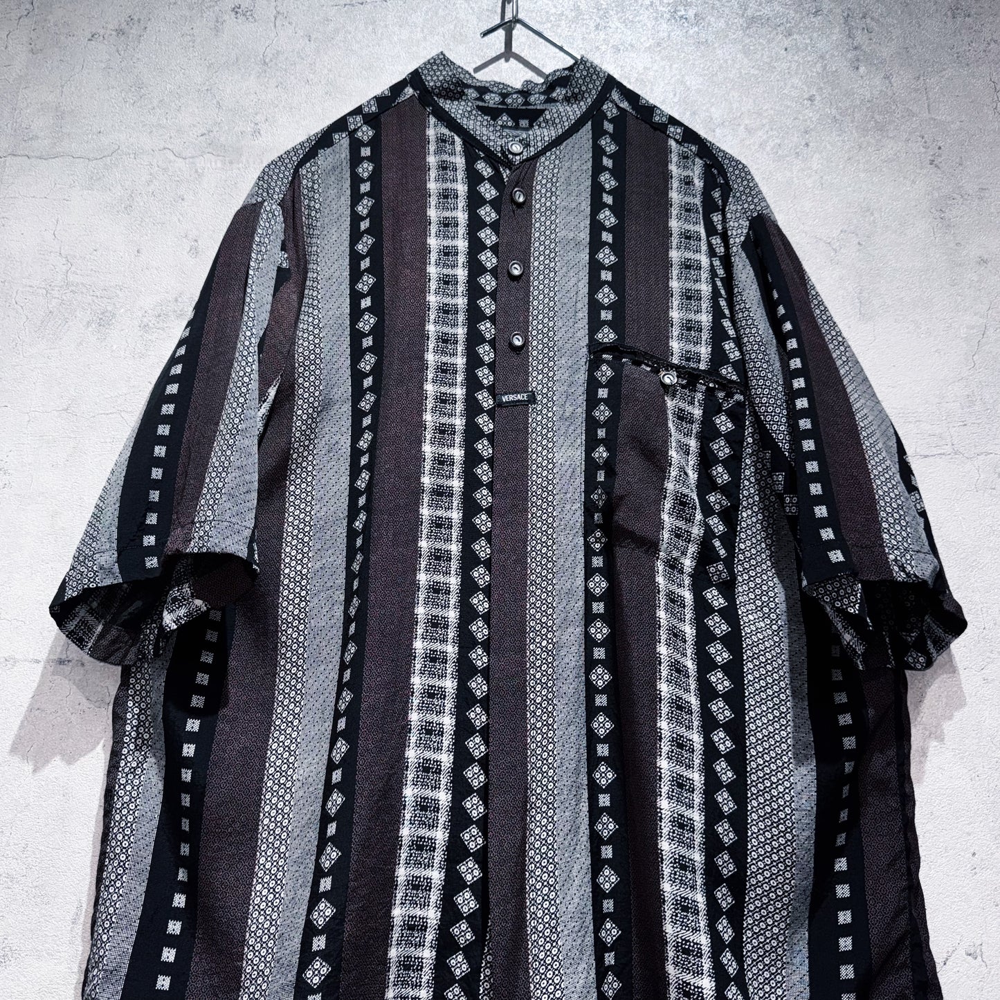 "VERSACE"switching pattern design short sleeve shirt