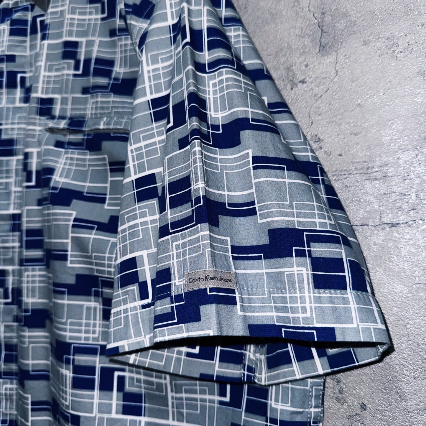 "Calvin Klein"all over pattern short sleeve shirt