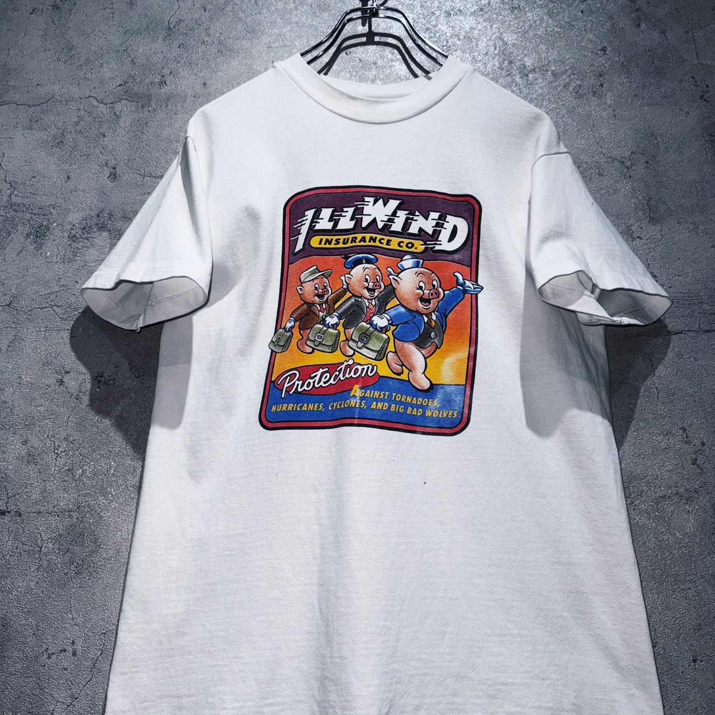 "The Three Little Pigs"ILL WIND INSURANCE co. graphic print design T shirt