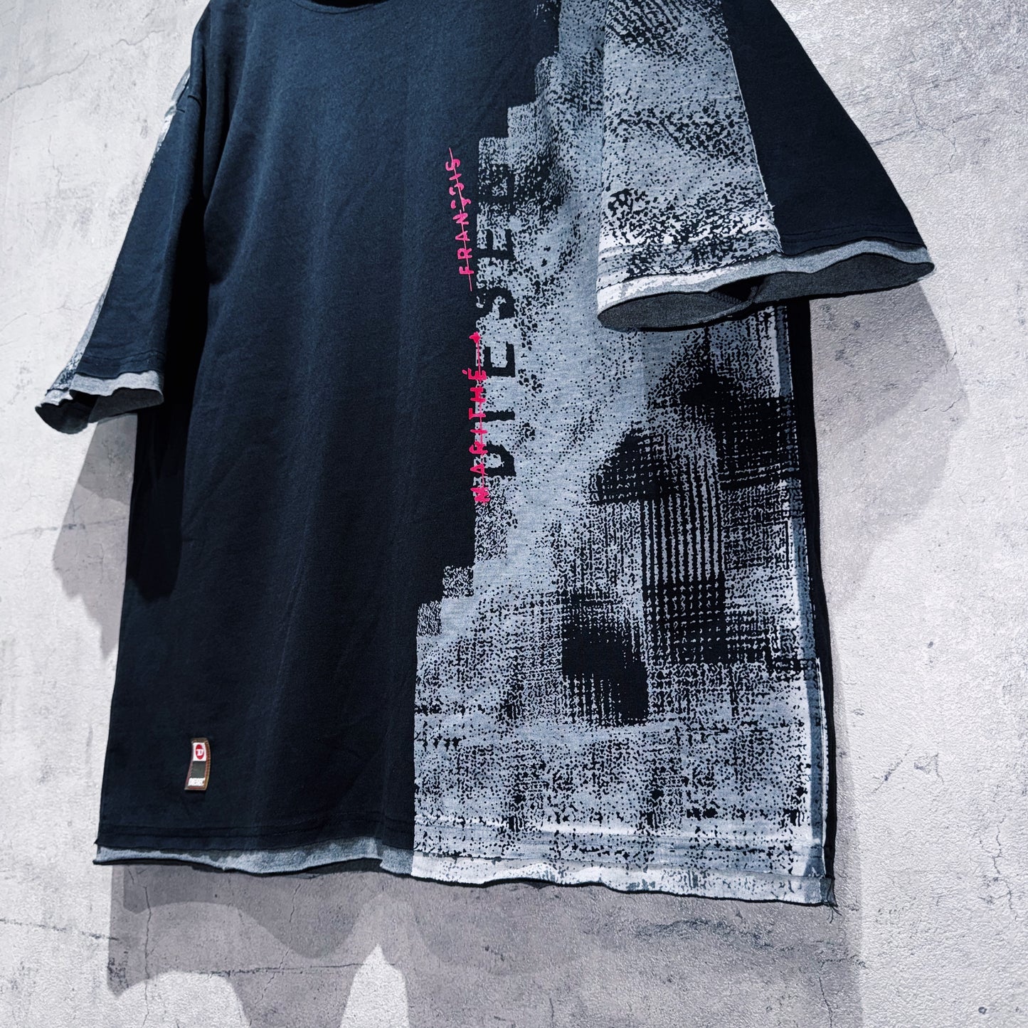 "DIESEL"coating like design box silhouette T shirt