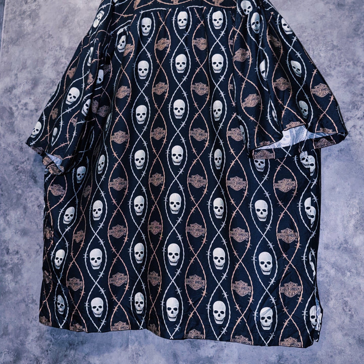 【doppio】vintage “Harley-Davidson” skull and spike print design open collar shirt