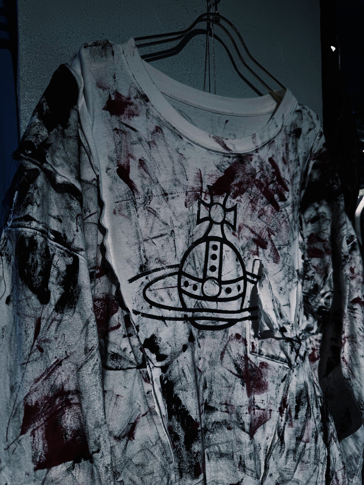 "vivid notes"The Anarchist's Layered Orbit T-shirt