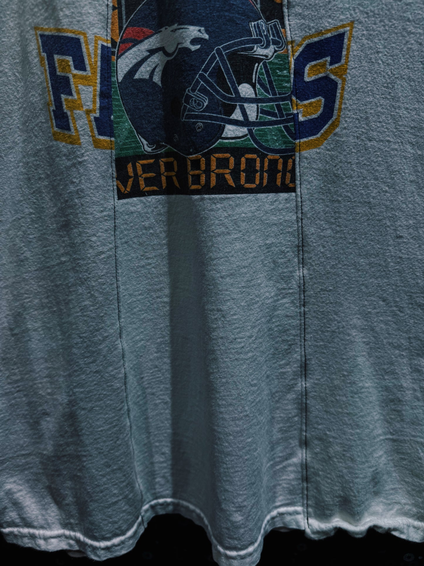 【ÆIEM】再倖築 “Split Championship” Docking No Sleeve T-shirt