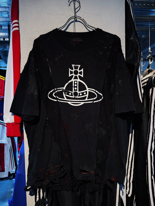 "vivid notes"The Anarchist's Layered Orbit black T-shirt