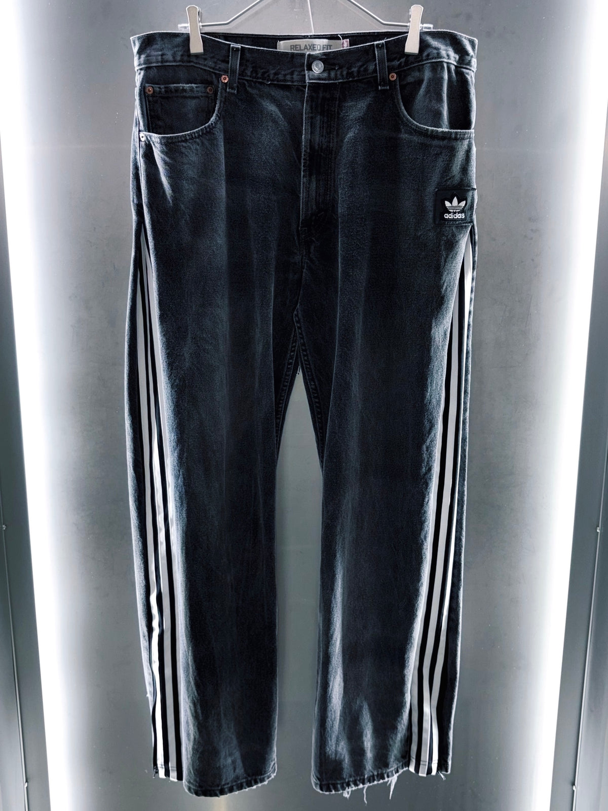 special Original Re:make adidas × LEVI'S denim pants