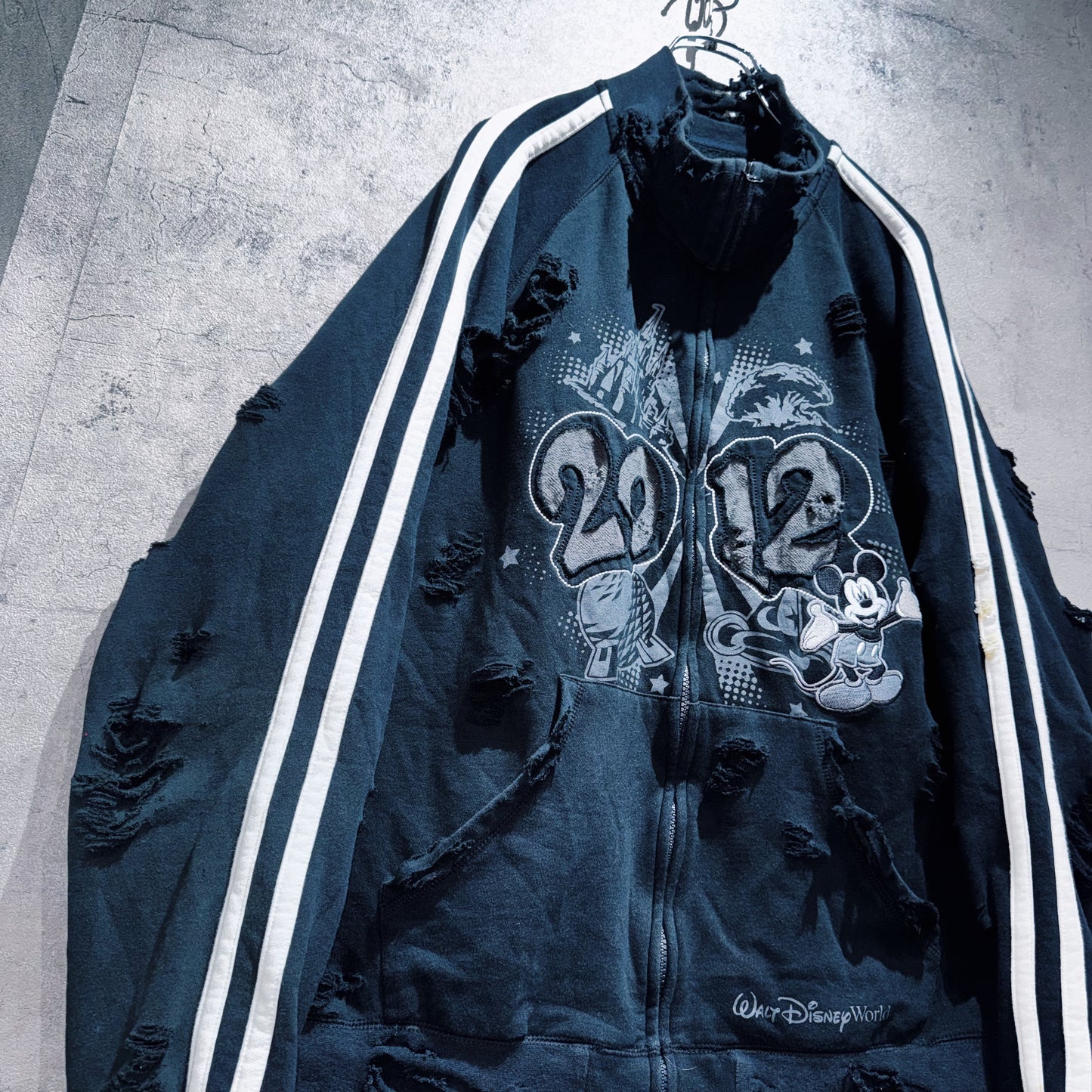 2012"Disney"WDW graphic design boro custom track jacket