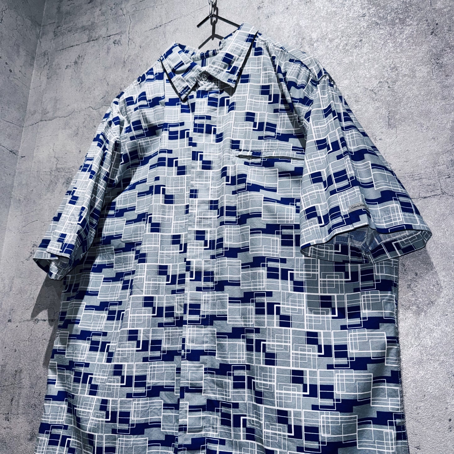 "Calvin Klein"all over pattern short sleeve shirt