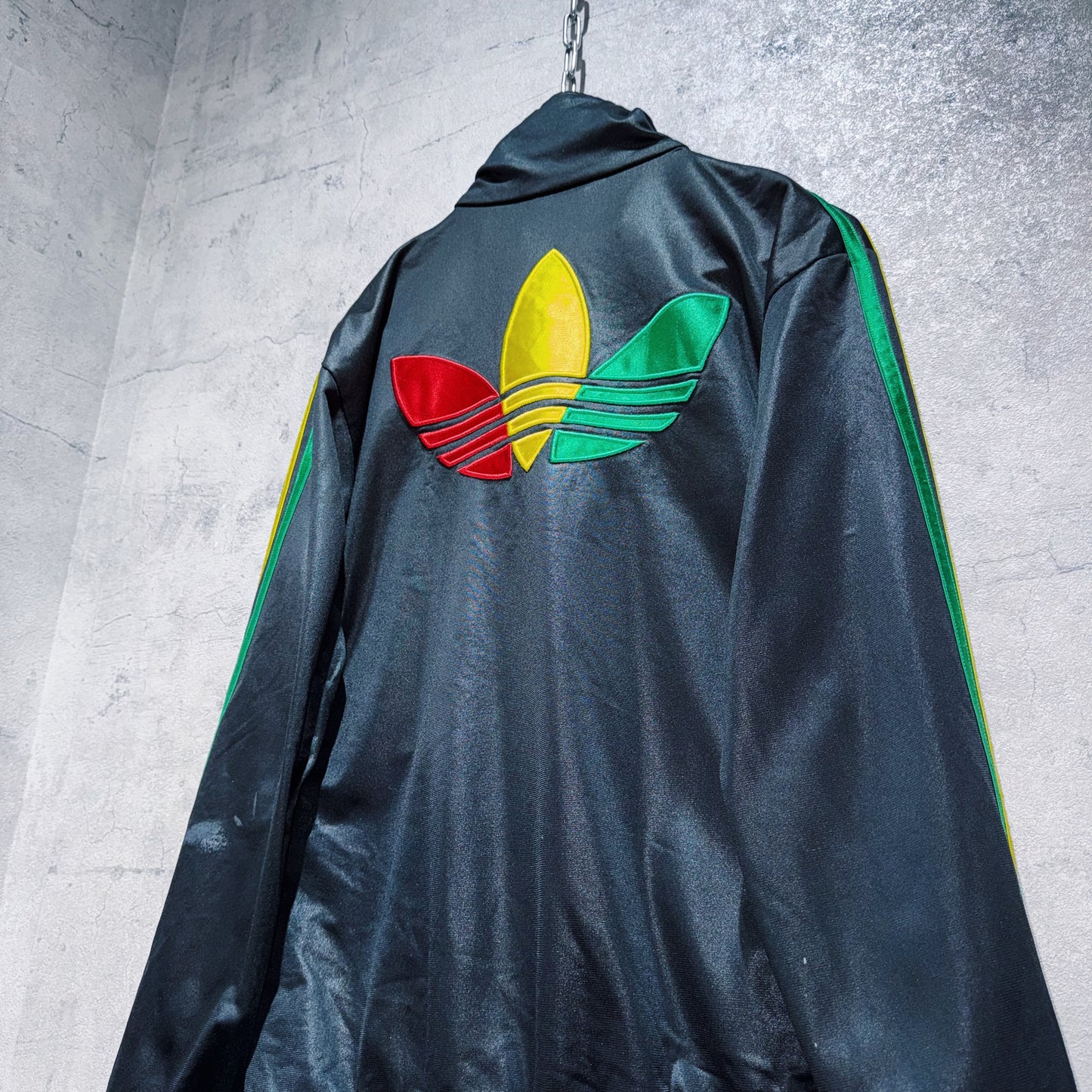 "ADIDAS Originals CHILE62”Trefoil design track jacket