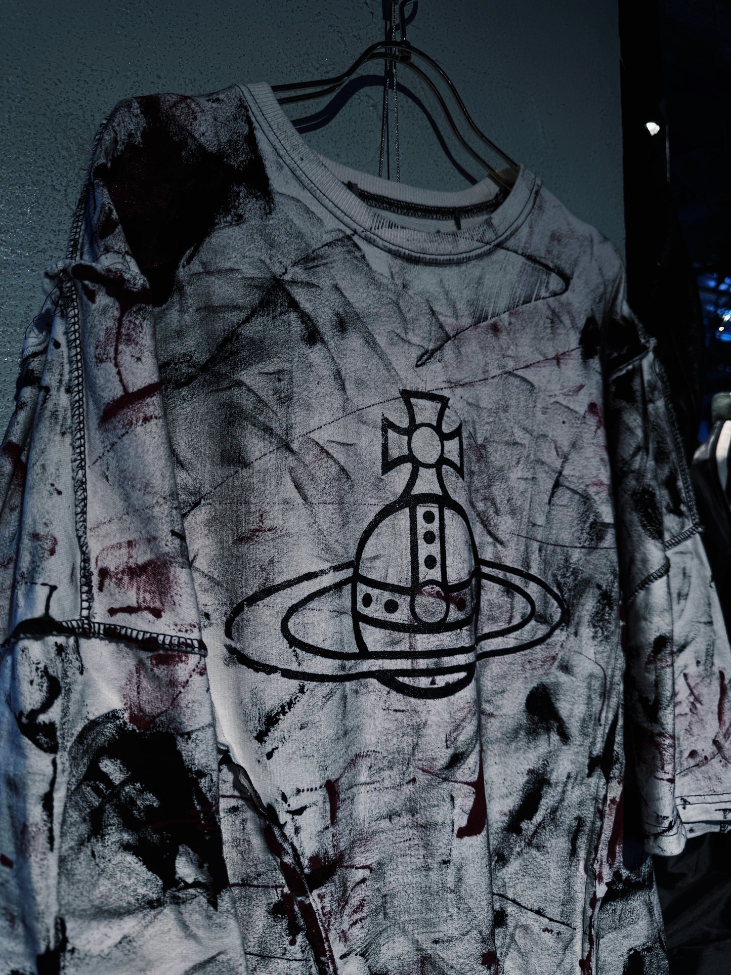 "vivid notes"The Anarchist's Layered Orbit T-shirt