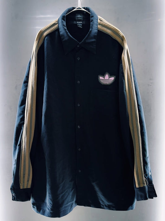 special "original re: meke vintage
"adidas"× vintage loose shirt three strip edition