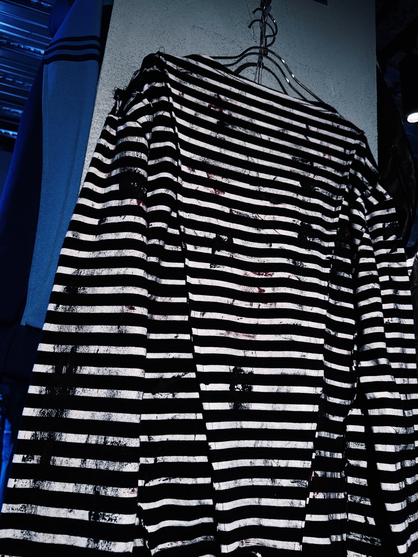 "vivid notes"The Anarchist's Layered Orbit border long sleeve T shirt