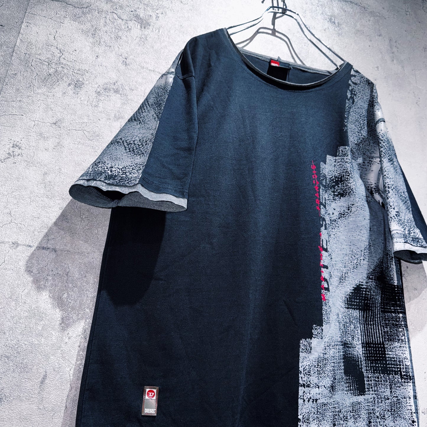 "DIESEL"coating like design box silhouette T shirt