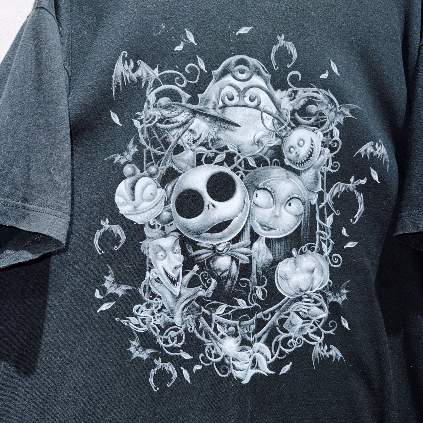 "Nightmare before Christmas"characters graphic print design T shirt