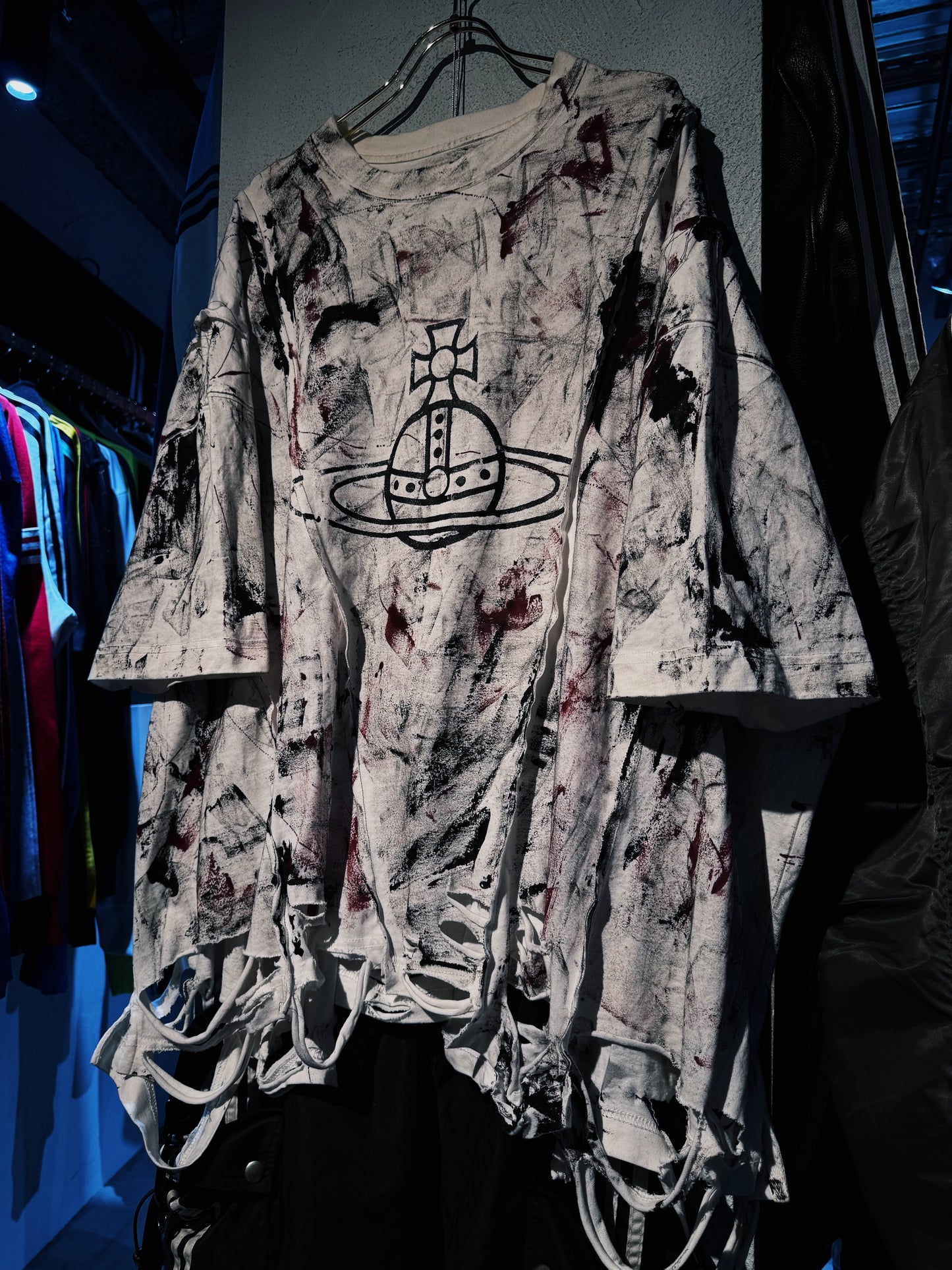 "vivid notes"The Anarchist's Layered Orbit T-shirt